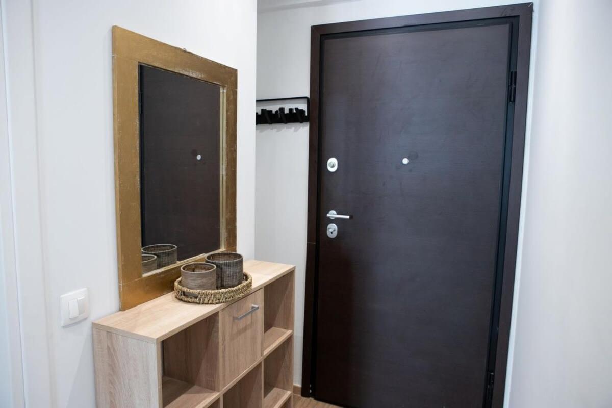 Cozy Modern Studio In Thessaloniki Lägenhet Exteriör bild